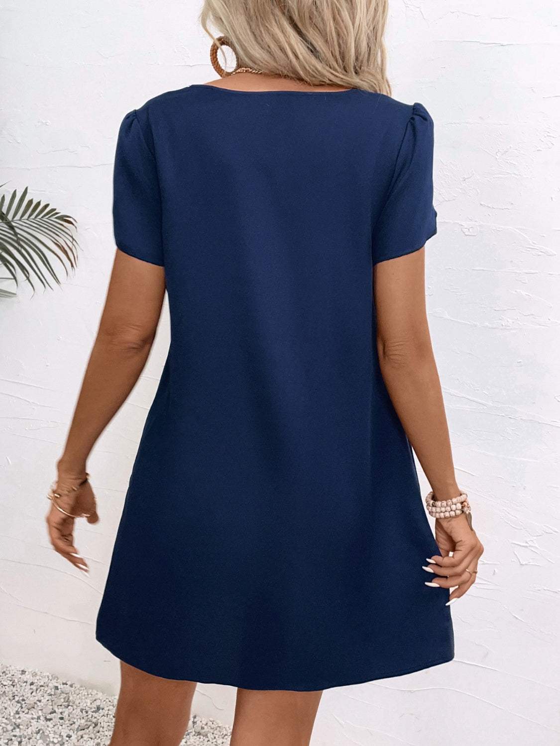 V-Neck Short Sleeve Mini Dress Casual Dresses - Tophatter Daily Deals