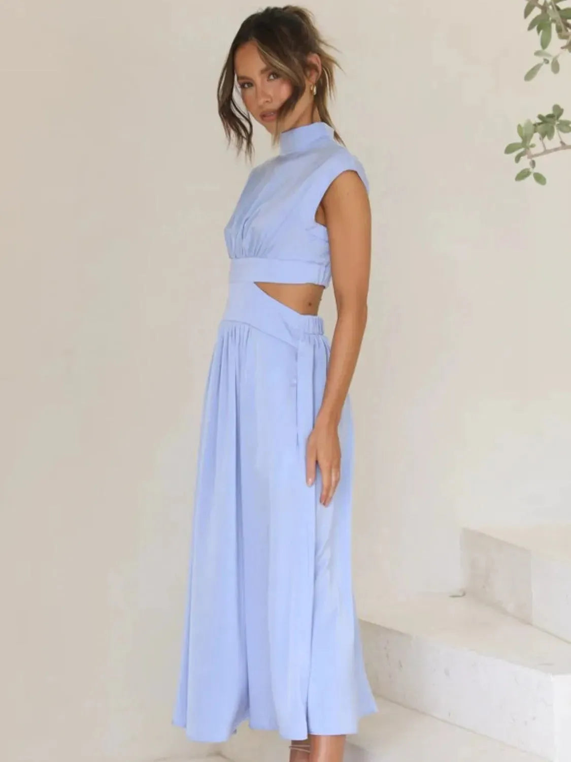 Cutout Mock Neck Sleeveless Ruched Dress Cocktail Dresses - Tophatter Daily Deals