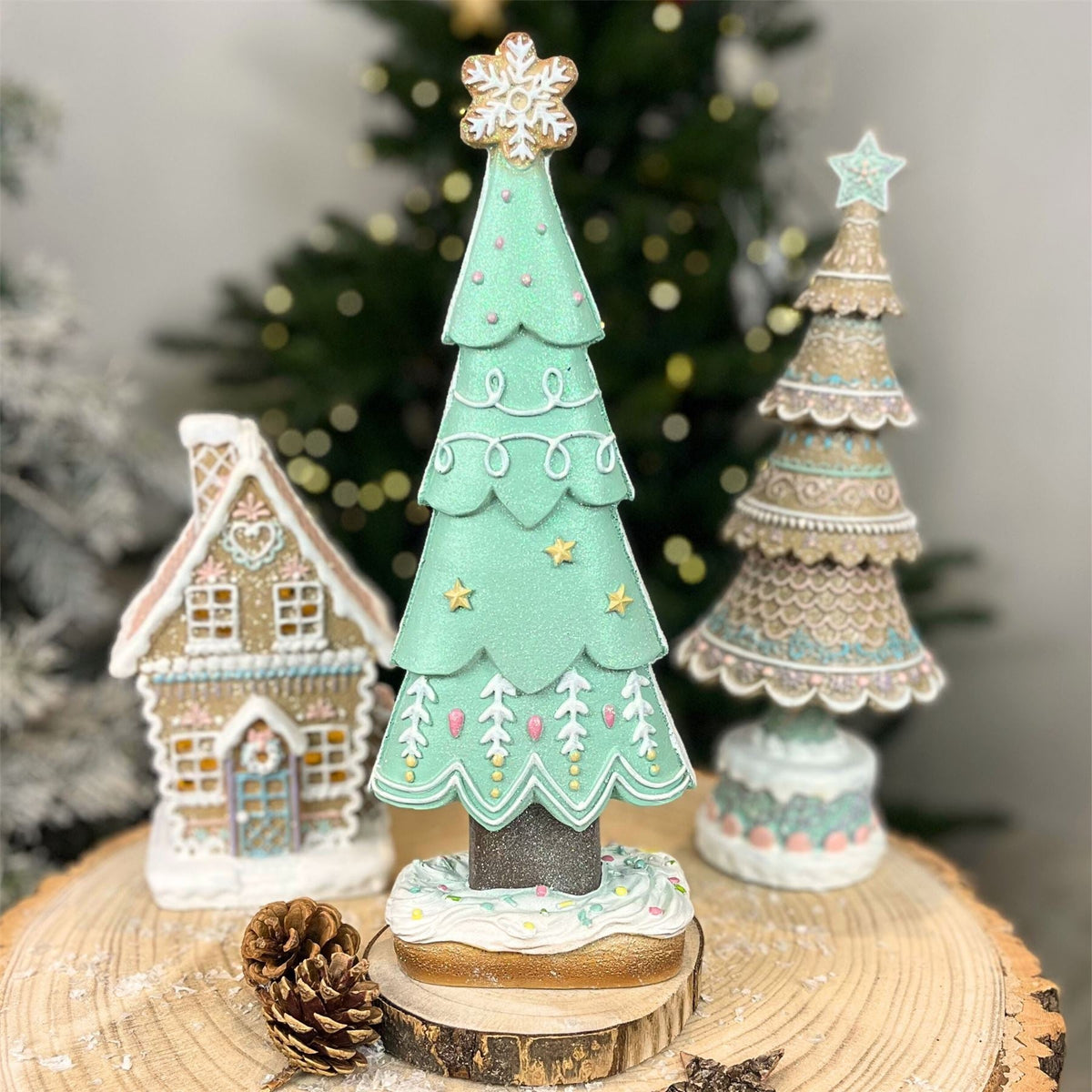 Gingerbread Christmas Tree Ornament | Pastel Green Gingerbread Tree - 32cm Ornament - Tophatter Daily Deals