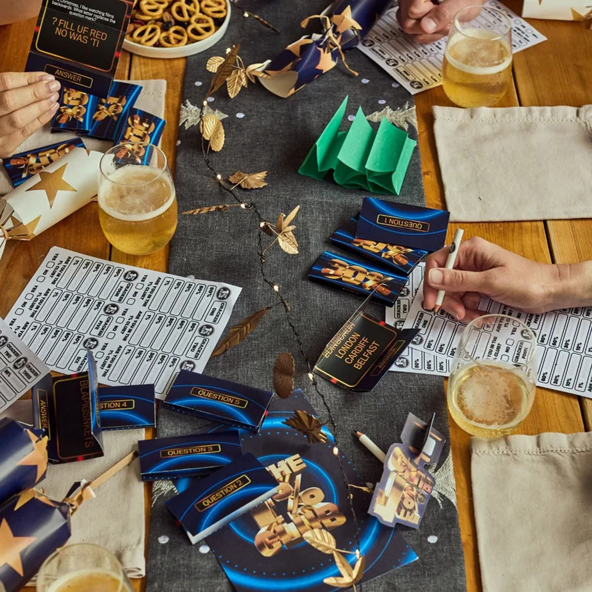 The 1% Club Christmas Crackers Pack of 6 with Quiz Questions & Challenges Christmas Cracker - Tophatter Daily Deals