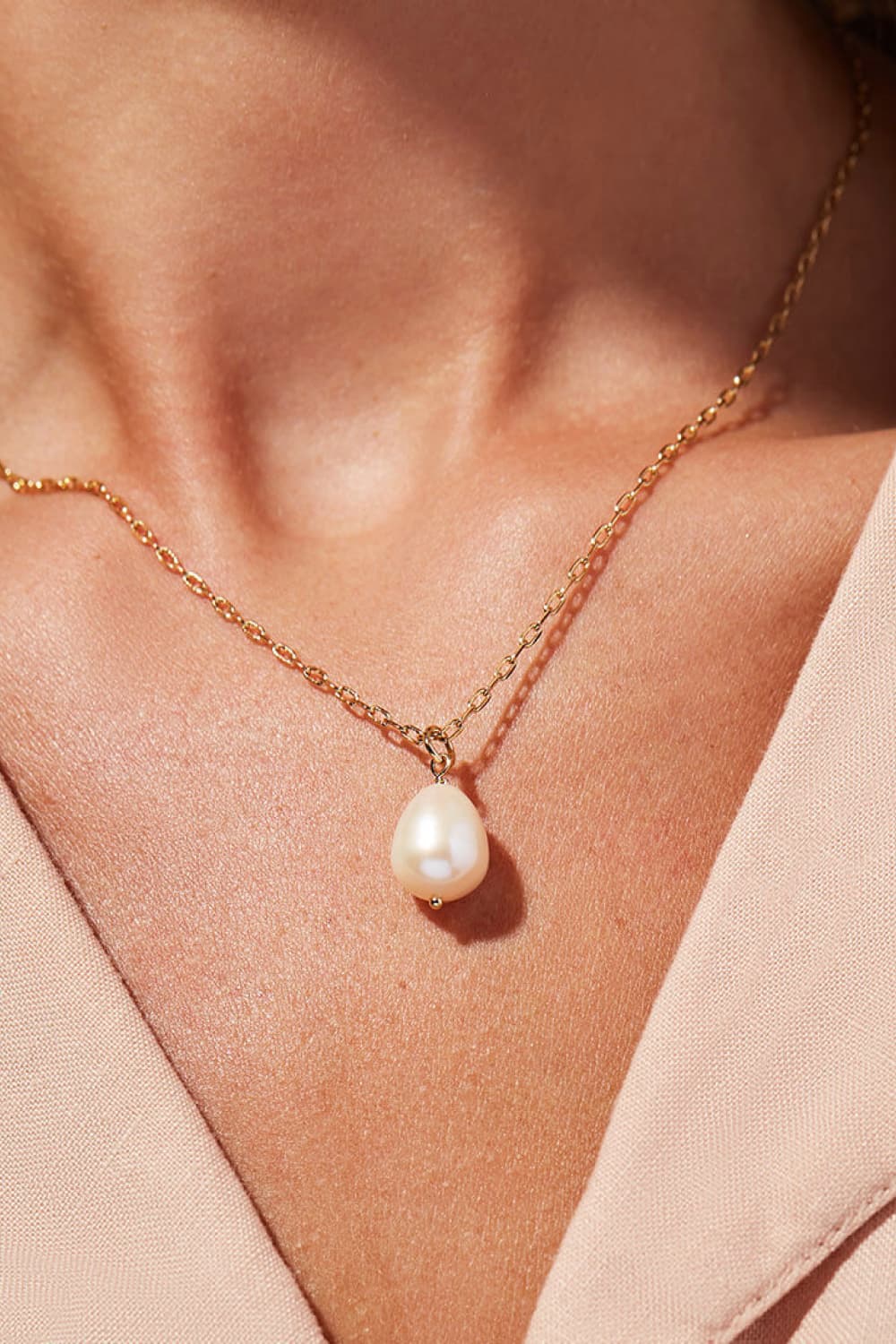 Freshwater Pearl Pendant Necklace Necklaces - Tophatter Daily Deals