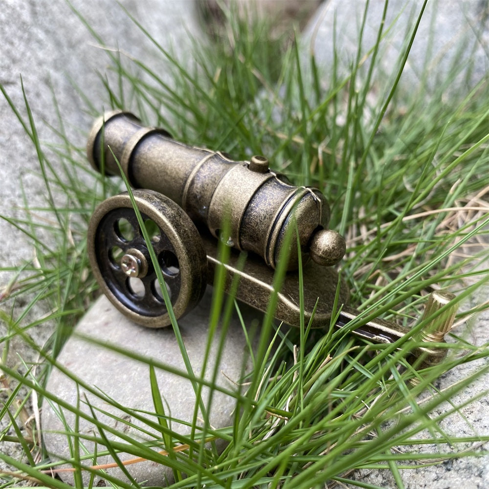Metal Miniature Antiqued Smoothbore Cannon 10CM/3.9