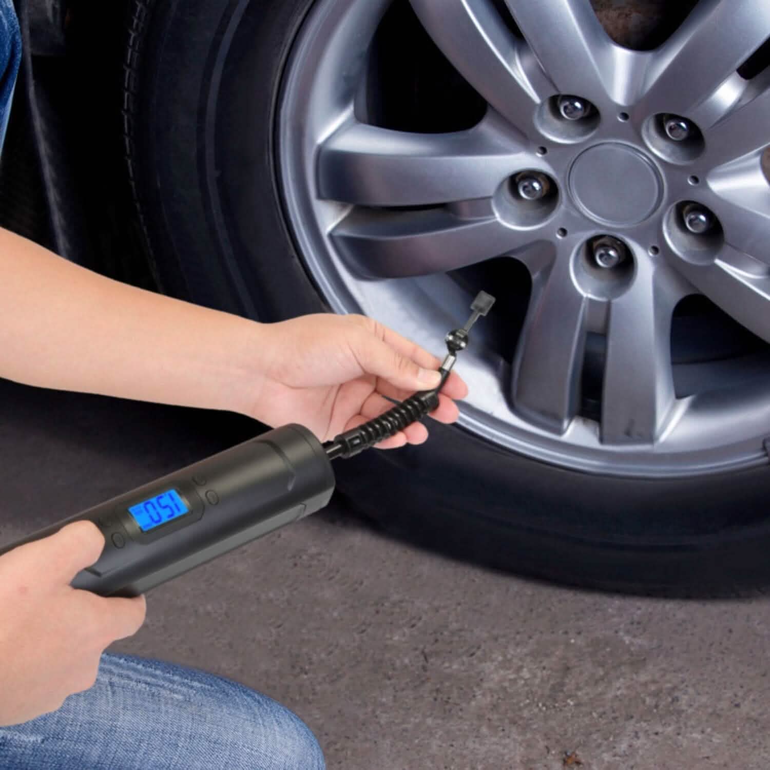 Car Tire Inflator Pump Automotive - Tophatter Daily Deals