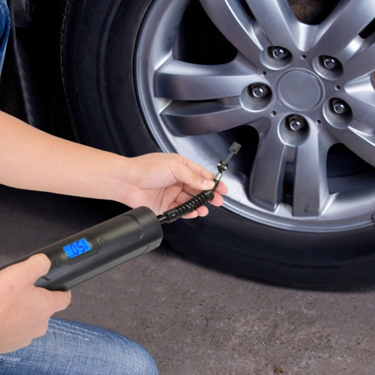 Car Tire Inflator Pump Automotive - Tophatter Daily Deals