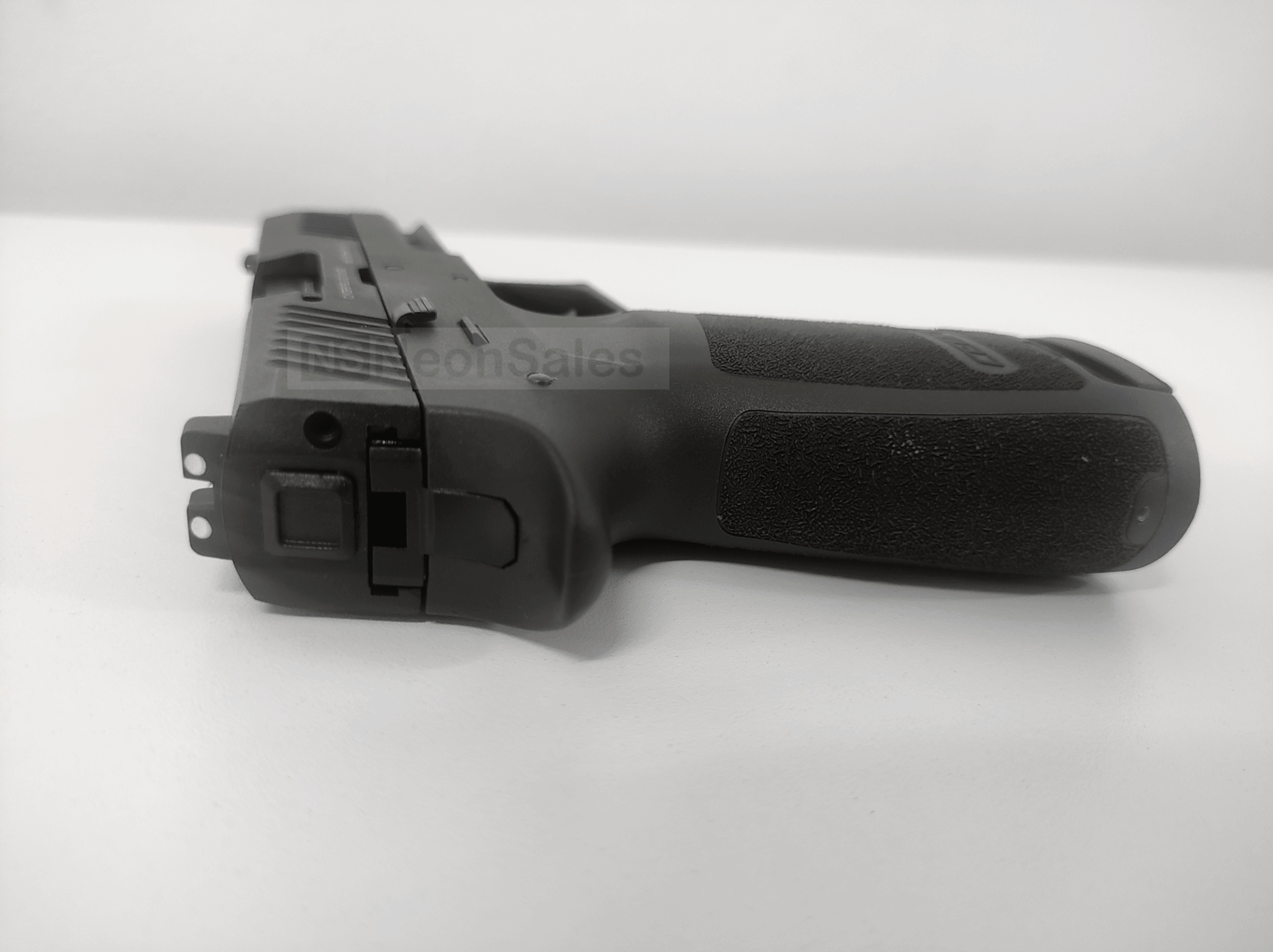 CEONIC P320 BLANK GUN - OLIVE DRAB - Tophatter's Army Deals BLANK GUNS - Tophatter Daily Deals