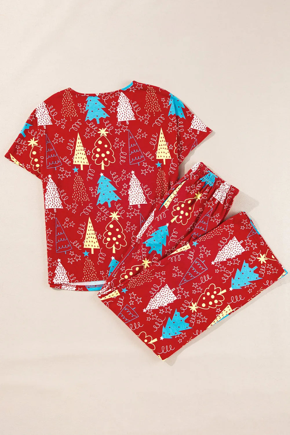 Red Christmas Tree Print V Neck Tee and Pants Lounge Set Loungewear & Sleepwear/Loungewear - Tophatter Daily Deals