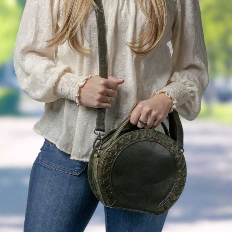 Oaklee Leather Concealed Carry Crossbody Purse Handgun Purses - Tophatter Daily Deals