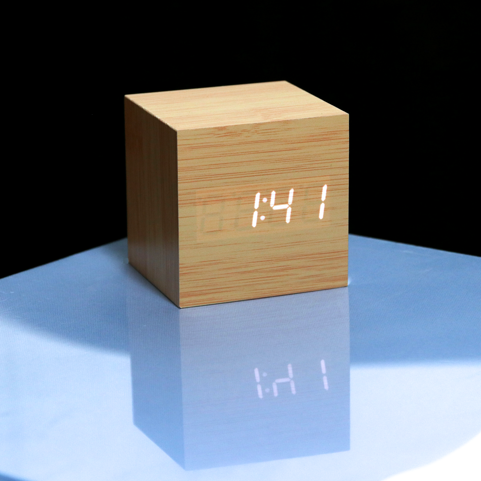 Wood Cubee Alarm Clock Alarm Clock - Tophatter Daily Deals