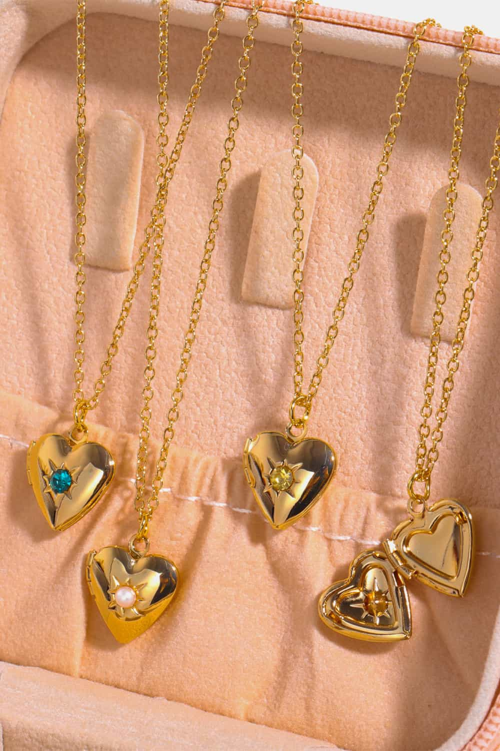 Zircon Heart Shape 14K Gold-Plated Pendant Necklace Necklaces - Tophatter Daily Deals