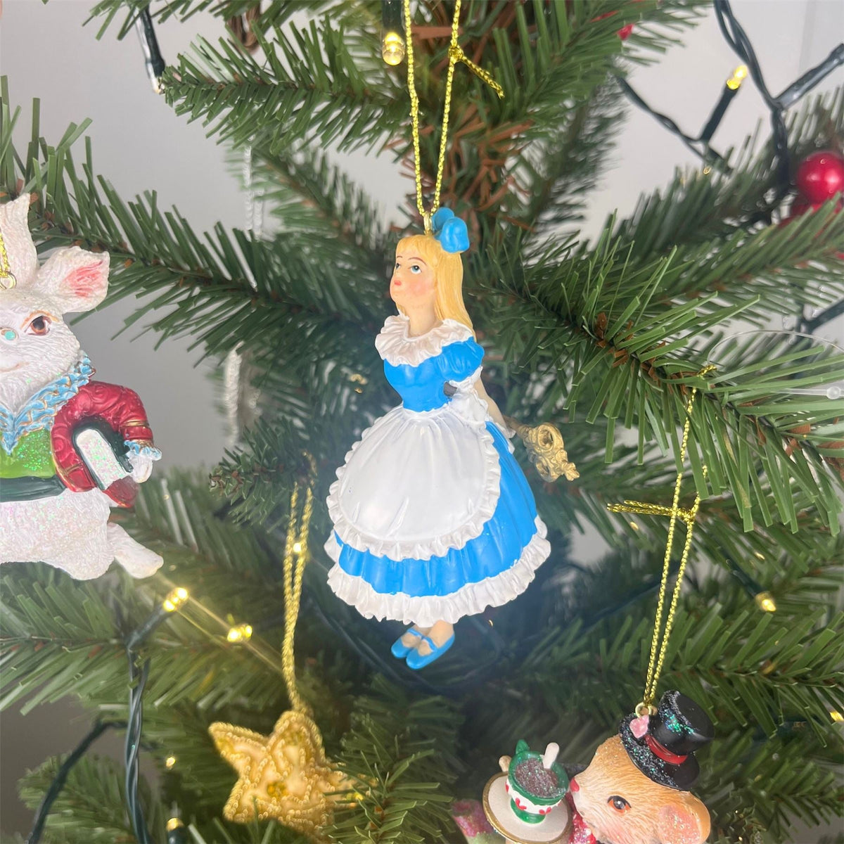 Alice Christmas Tree Bauble | Alice in Wonderland Christmas Tree Ornament - 10cm Baubles - Tophatter Daily Deals
