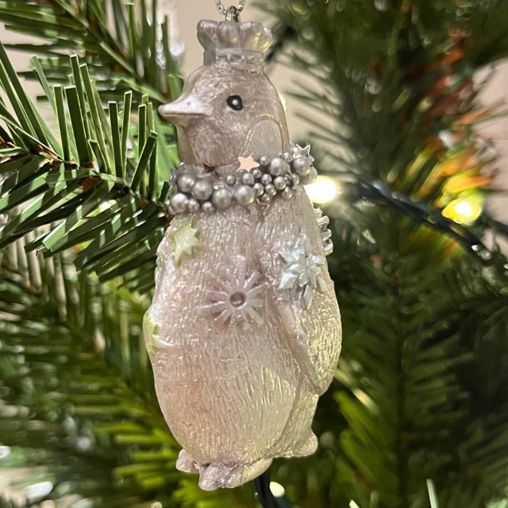 White Penguin Christmas Tree Bauble | Resin Penguin Christmas Tree Ornament 7cm Baubles - Tophatter Daily Deals