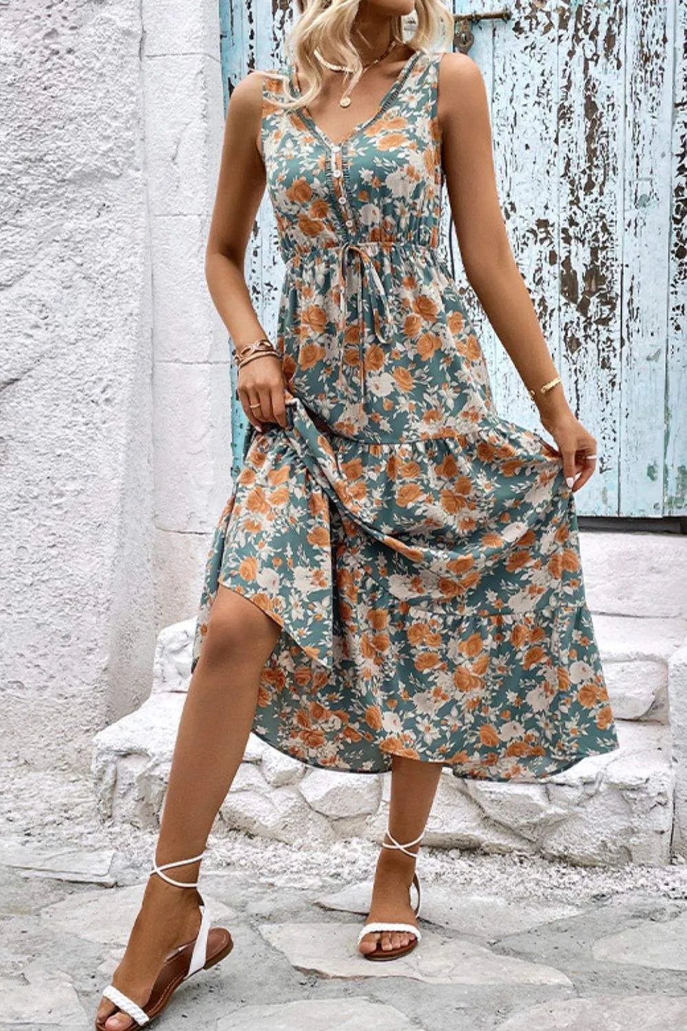 Floral V-Neck Tiered Sleeveless Dress Casual Dresses - Tophatter Daily Deals