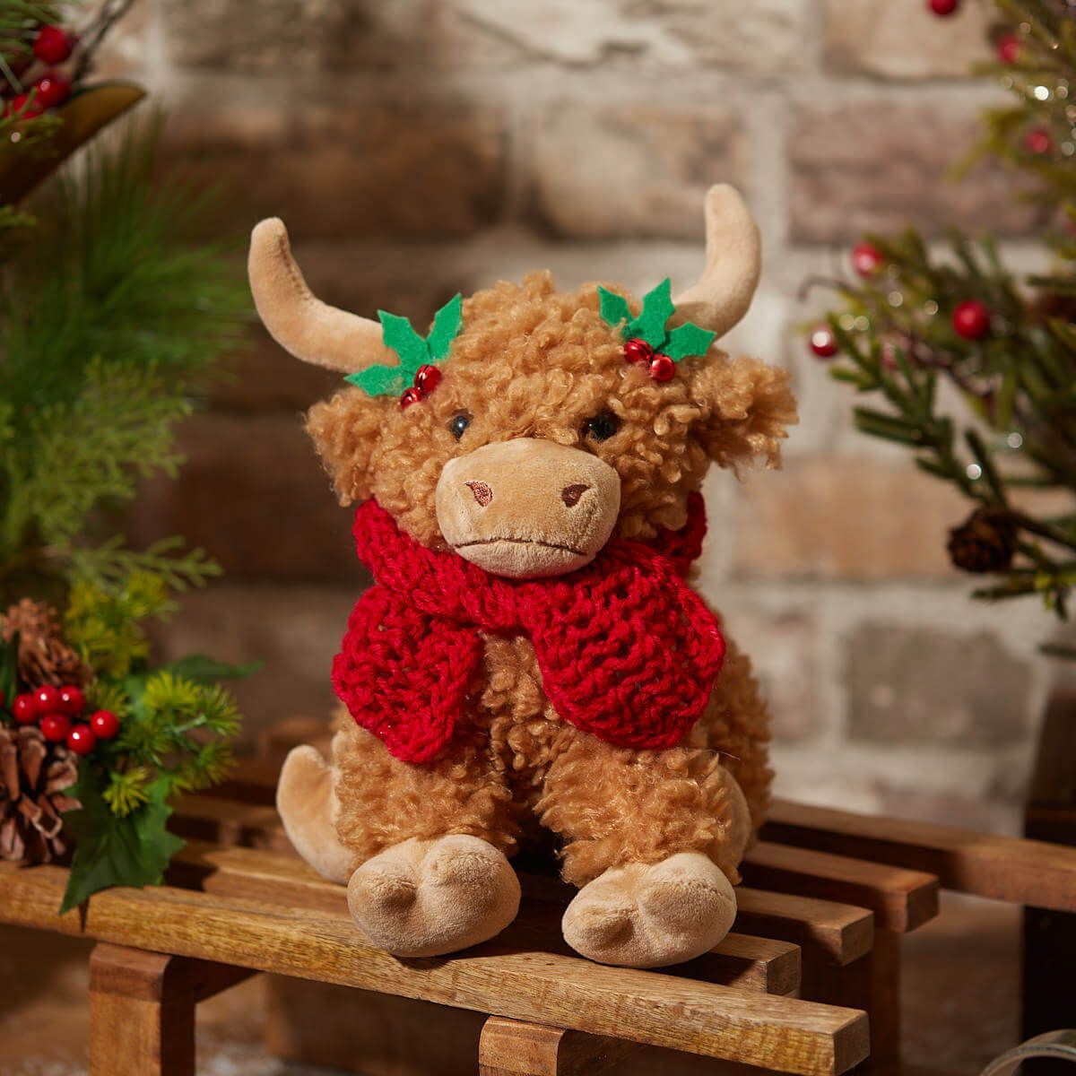 Bonnie the Highland Cow Doorstop | Christmas Fabric Animal Door Stop - 22cm Doorstop - Tophatter Daily Deals