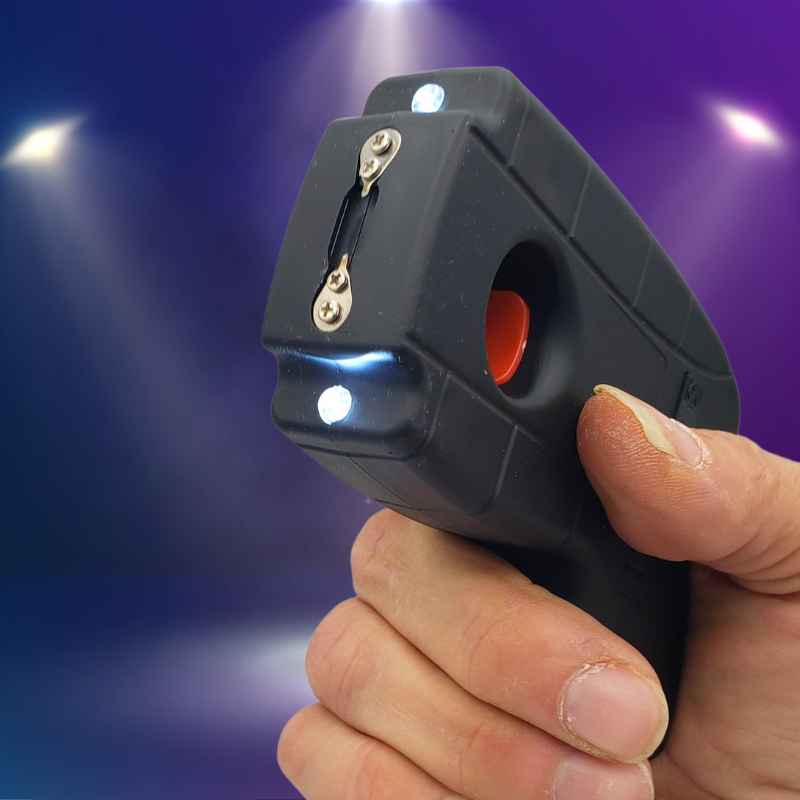 "Pistol-Whipped" Gun Grip Flashlight Stun Gun Combo Stun Guns - Tophatter Daily Deals