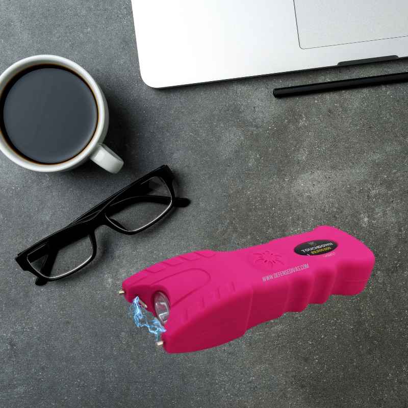Touchdown 89,000,000 Flashlight Stun Gun Panic Alarm Stun Guns - Tophatter Daily Deals