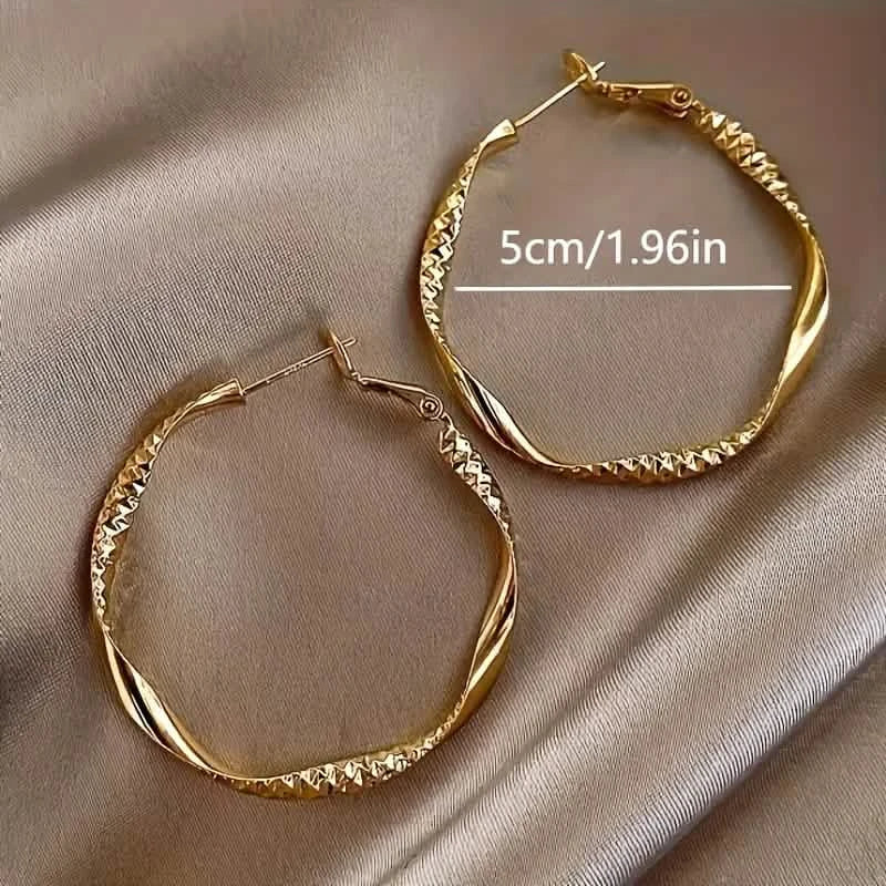 Delicate Silky Texture Design Women's Earrings Earrings - Tophatter Daily Deals