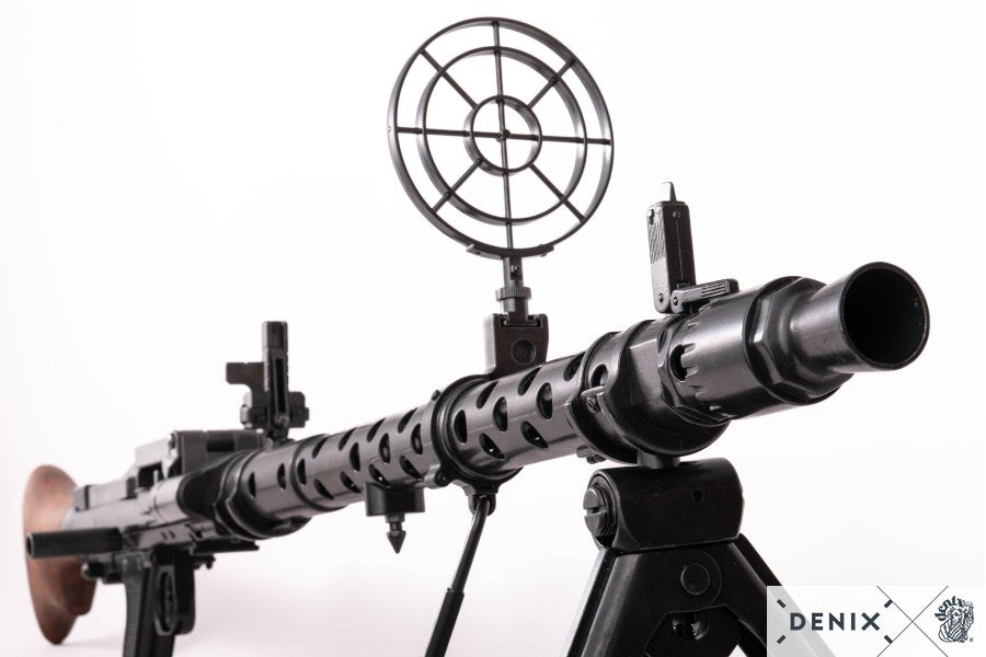 CALL OF DUTY - German WWII MG34 Machine Gun 1934 with Gunsight and Sling Gun Replica - Tophatter Daily Deals
