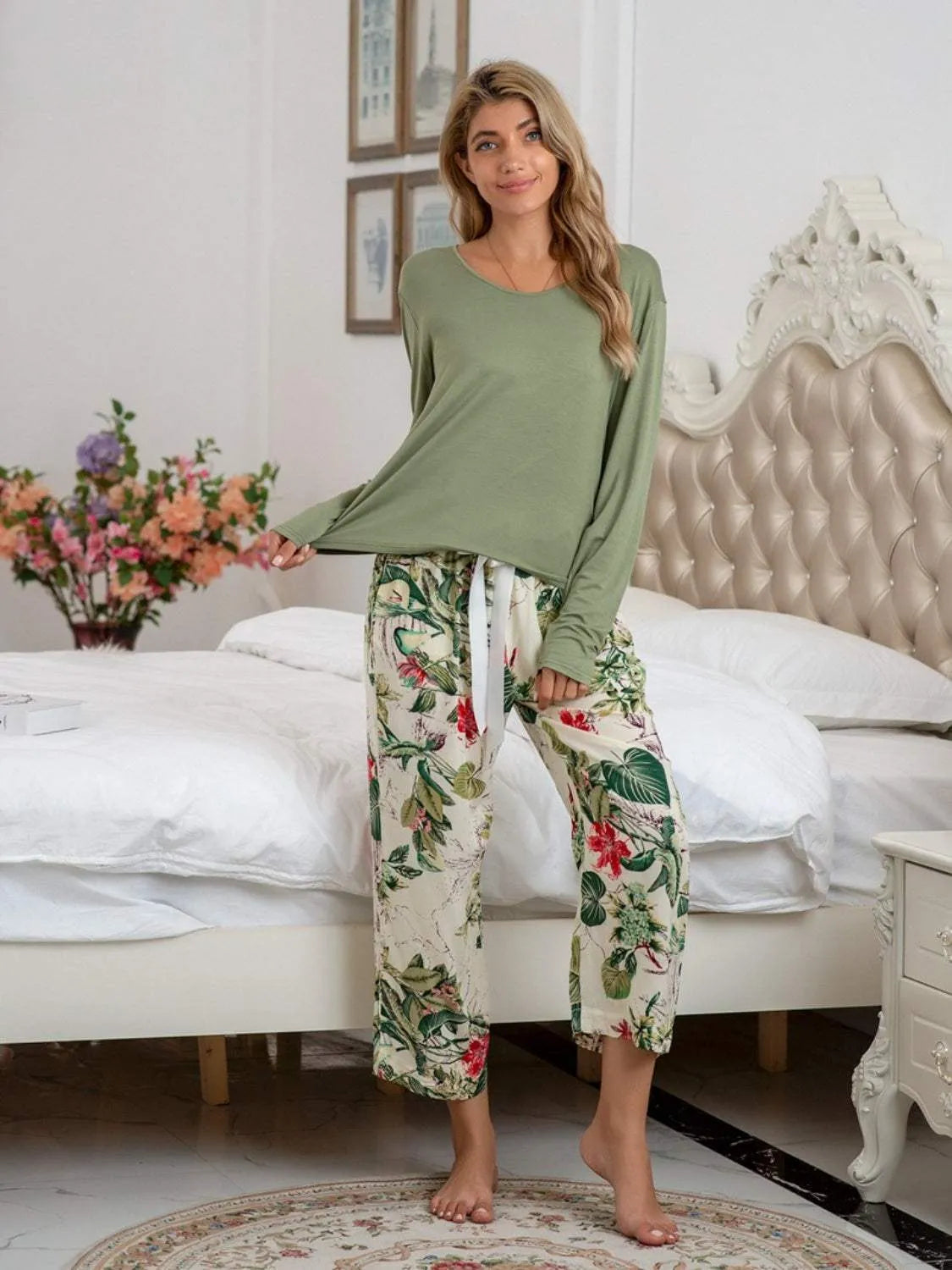 Round Neck Top and Printed Pants Lounge Set Loungewear Sets - Tophatter Daily Deals