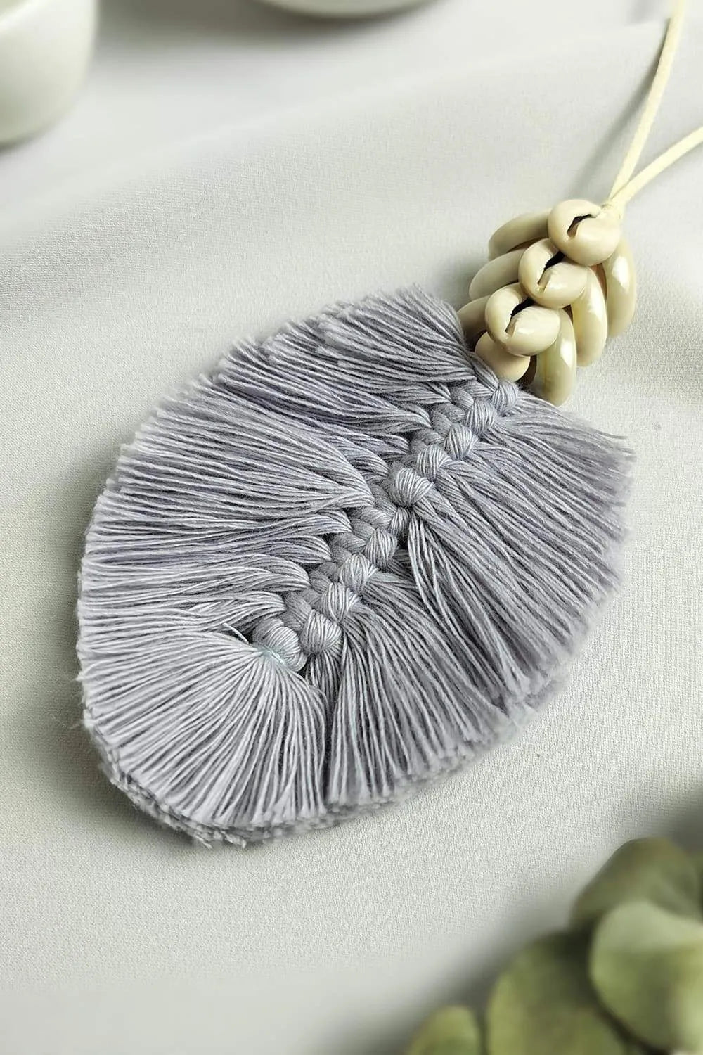 Leaf Macrame Pendant Necklace Necklaces - Tophatter Daily Deals
