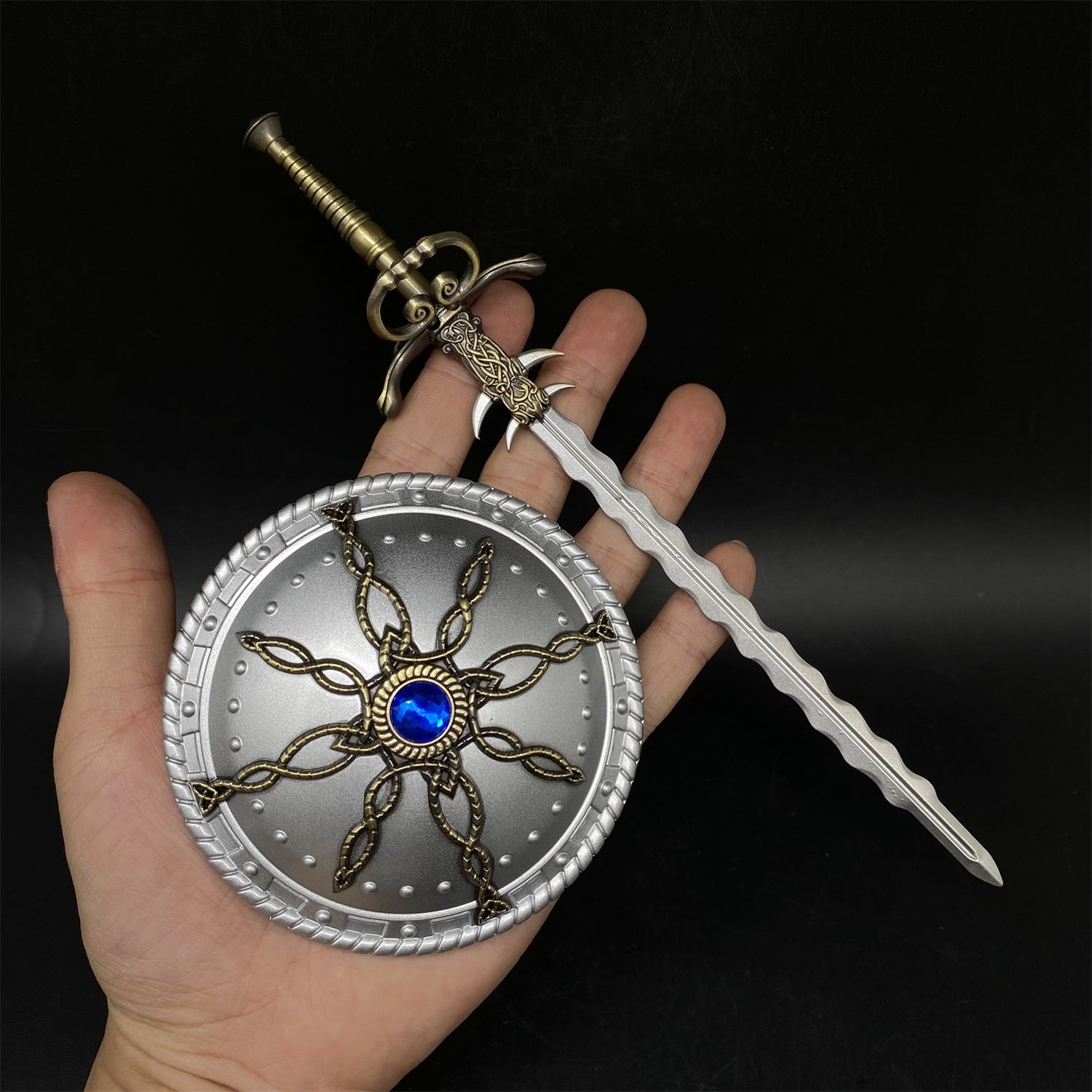 Dark Ruler's Great Shield Rough-tooth Saw The Spear of Resurrection Metal Replica Shield & Saw - Tophatter Daily Deals