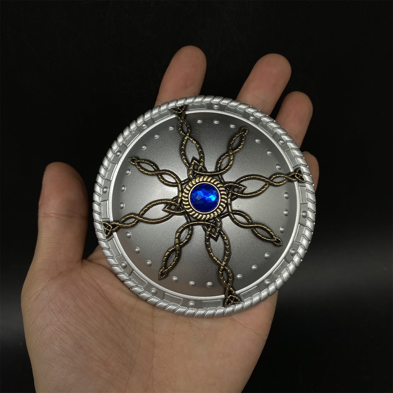 Dark Ruler's Great Shield Rough-tooth Saw The Spear of Resurrection Metal Replica Shield - Tophatter Daily Deals