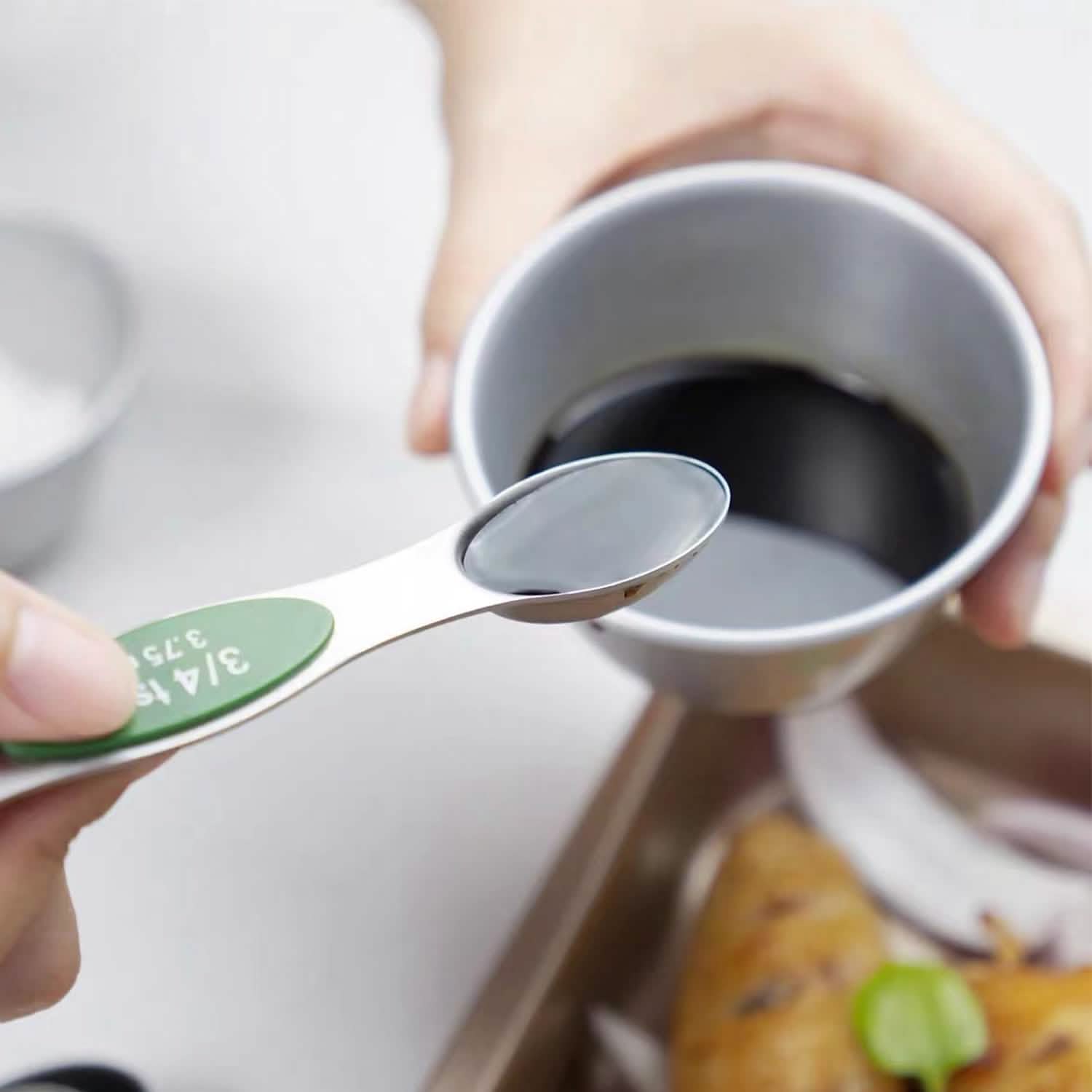 Dual Sided Magnetic Measuring Spoons Kitchen Tools & Gadgets - Tophatter Daily Deals