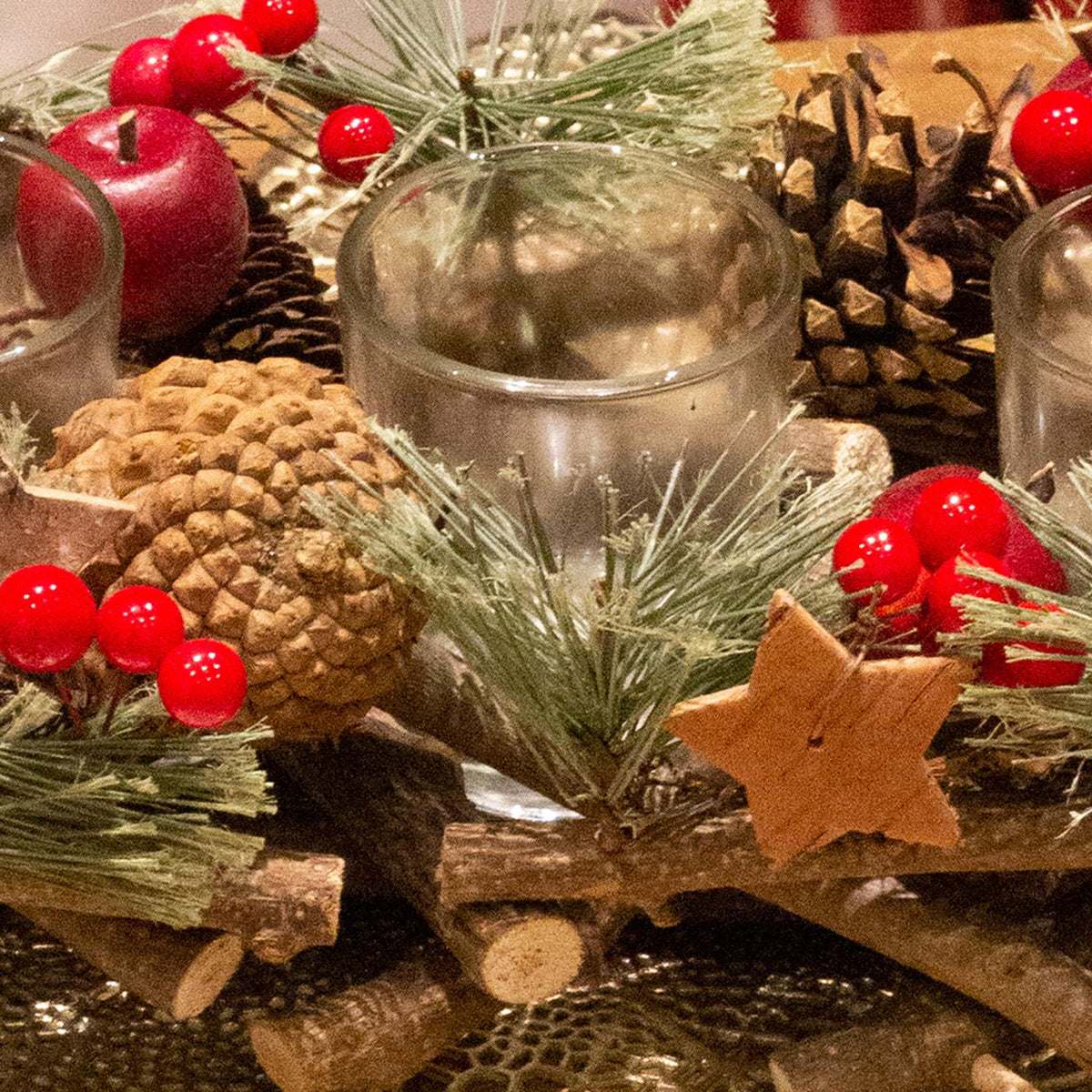 Handcrafted Christmas Triple Tealight Candle Holder ~ Xmas Table Centrepiece Candle Holder - Tophatter Daily Deals
