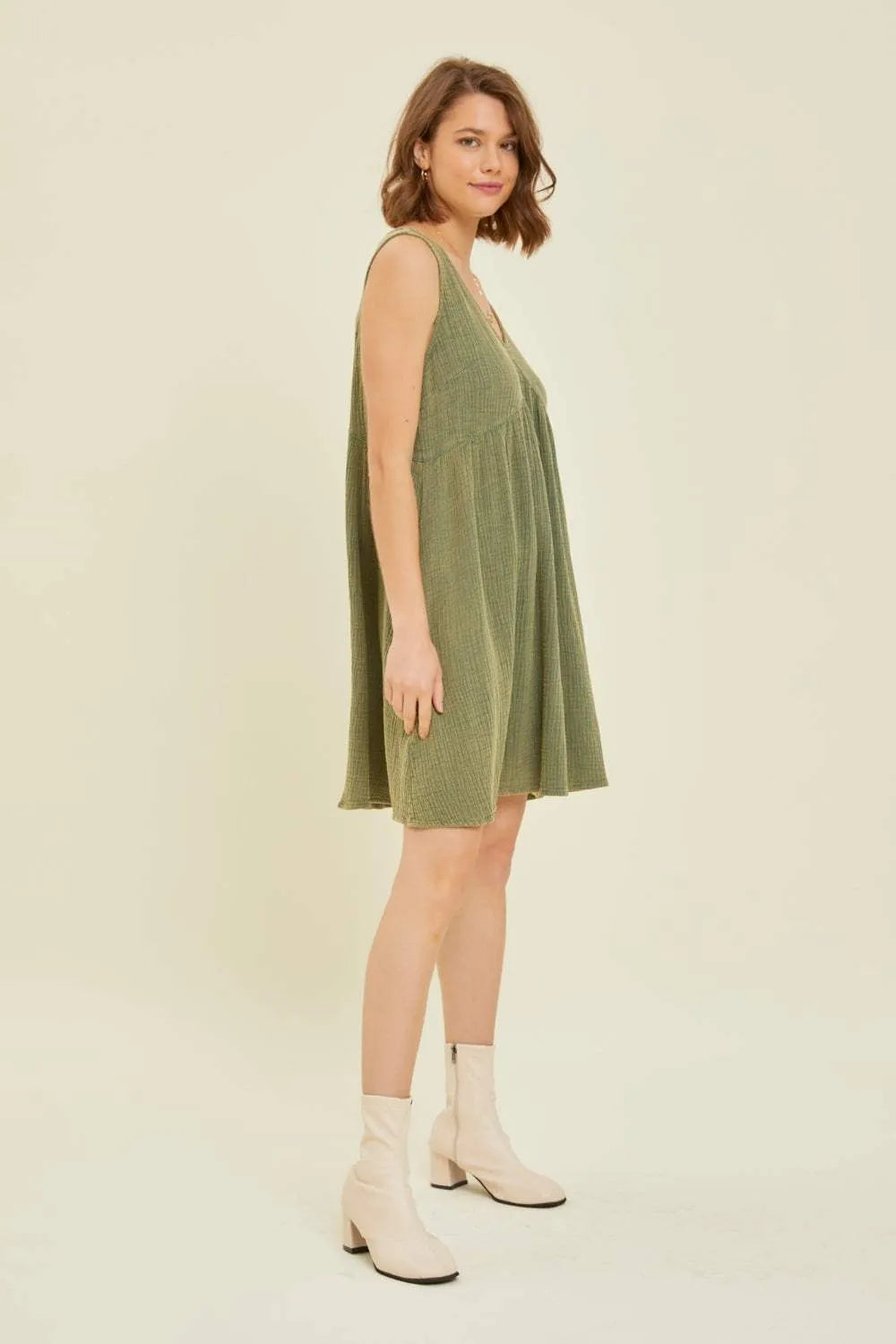 HEYSON Full Size Texture V-Neck Sleeveless Flare Mini Dress Casual Dresses - Tophatter Daily Deals