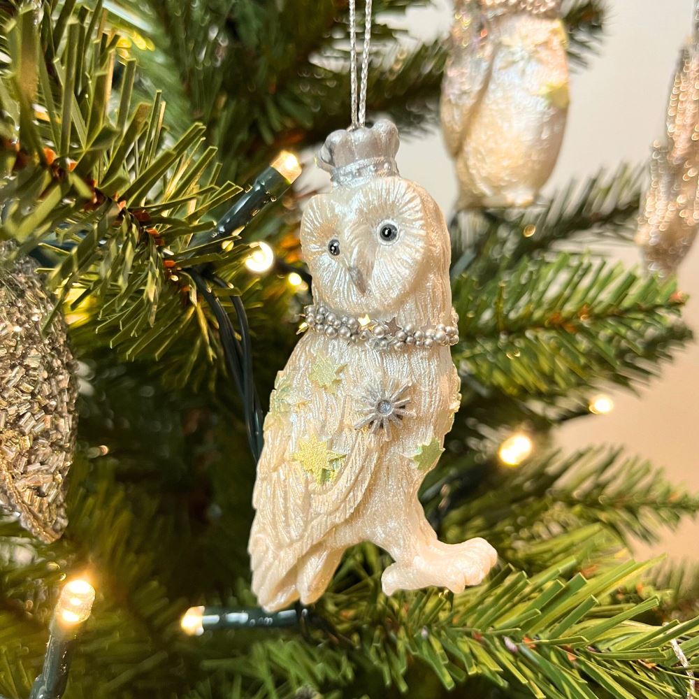 White Owl Christmas Tree Bauble | Resin Bird Christmas Tree Ornament - 9cm Baubles - Tophatter Daily Deals