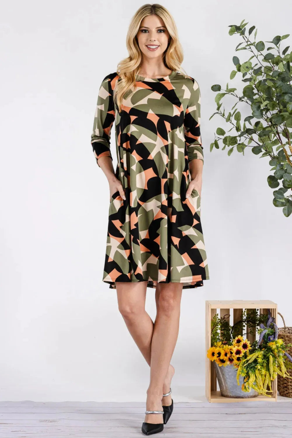 Celeste Full Size Geometric Round Neck Dress with Pockets Casual Dresses - Tophatter Daily Deals