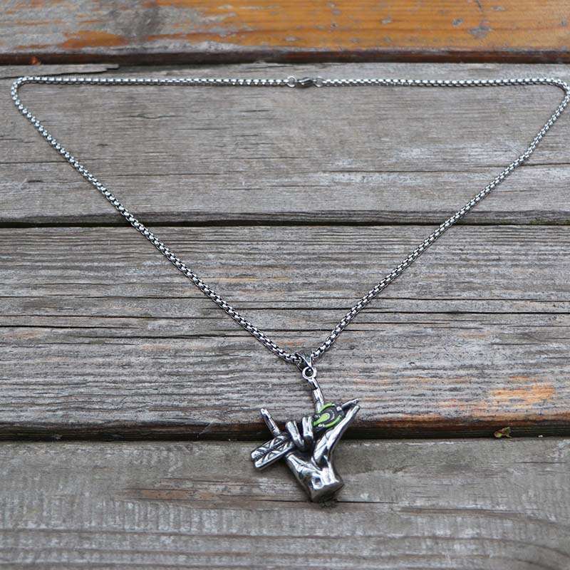 Octane Heirloom In Hand Limited Edition Necklace USA Stock - Tophatter Daily Deals