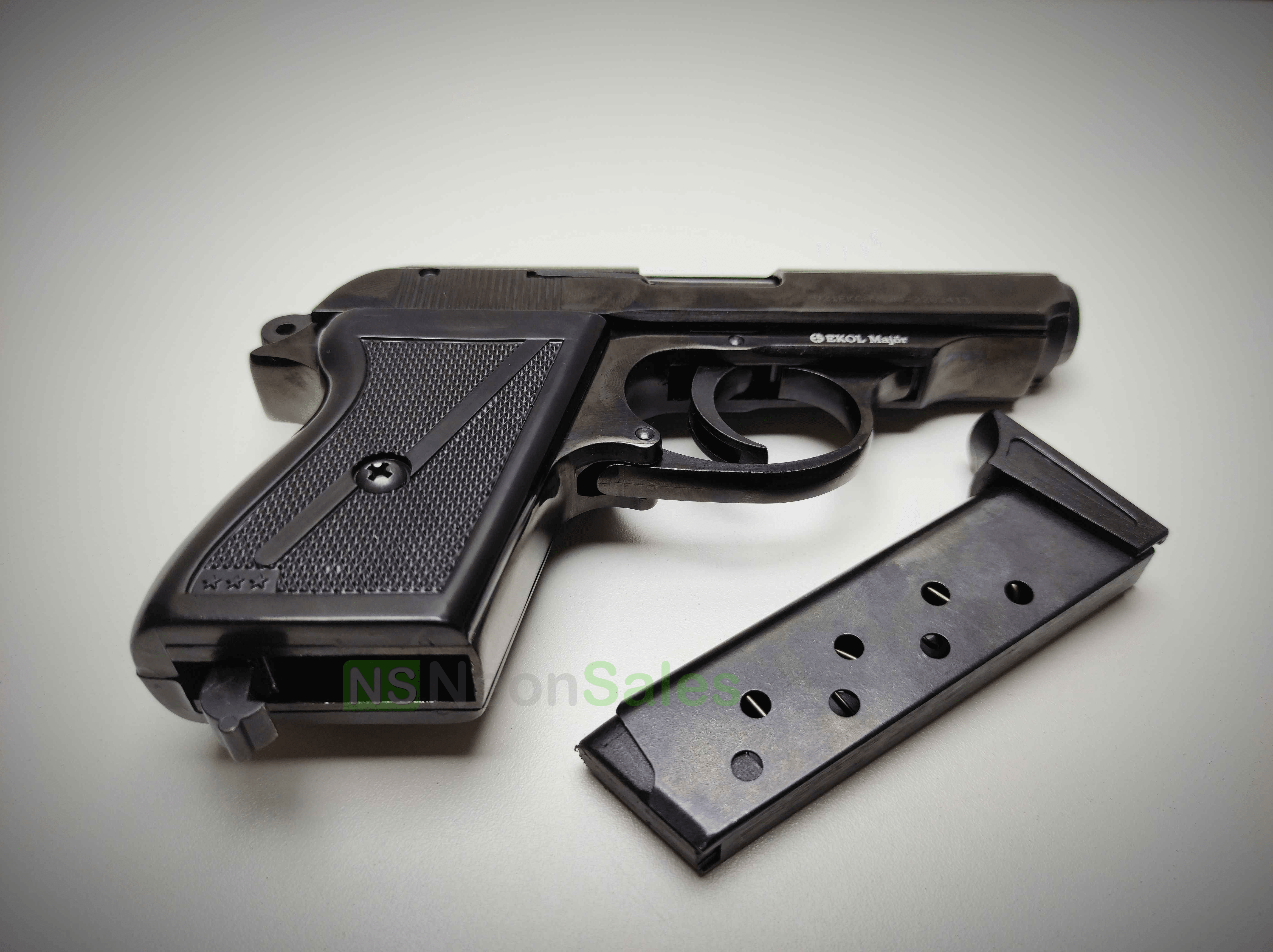 EKOL MAJOR BLANK GUN + 10 BLANKS + HOLSTER - Tophatter's Army Deals COMBOS - Tophatter Daily Deals