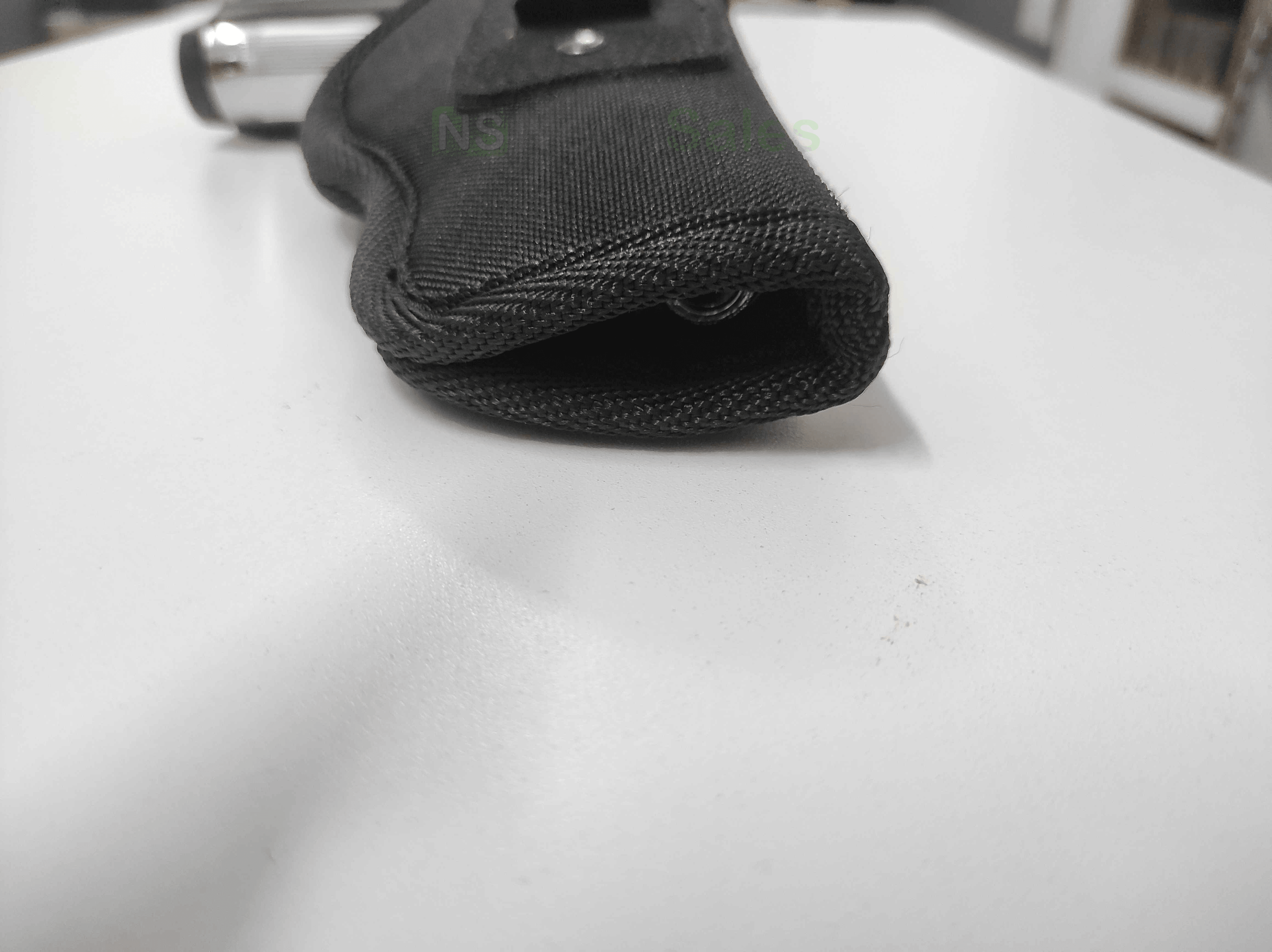 EL PASO CORDURA CLIP-ON W/ STRAP (IWB)- LARGE AUTO - Tophatter's Army Deals HOLSTERS & BAGS - Tophatter Daily Deals