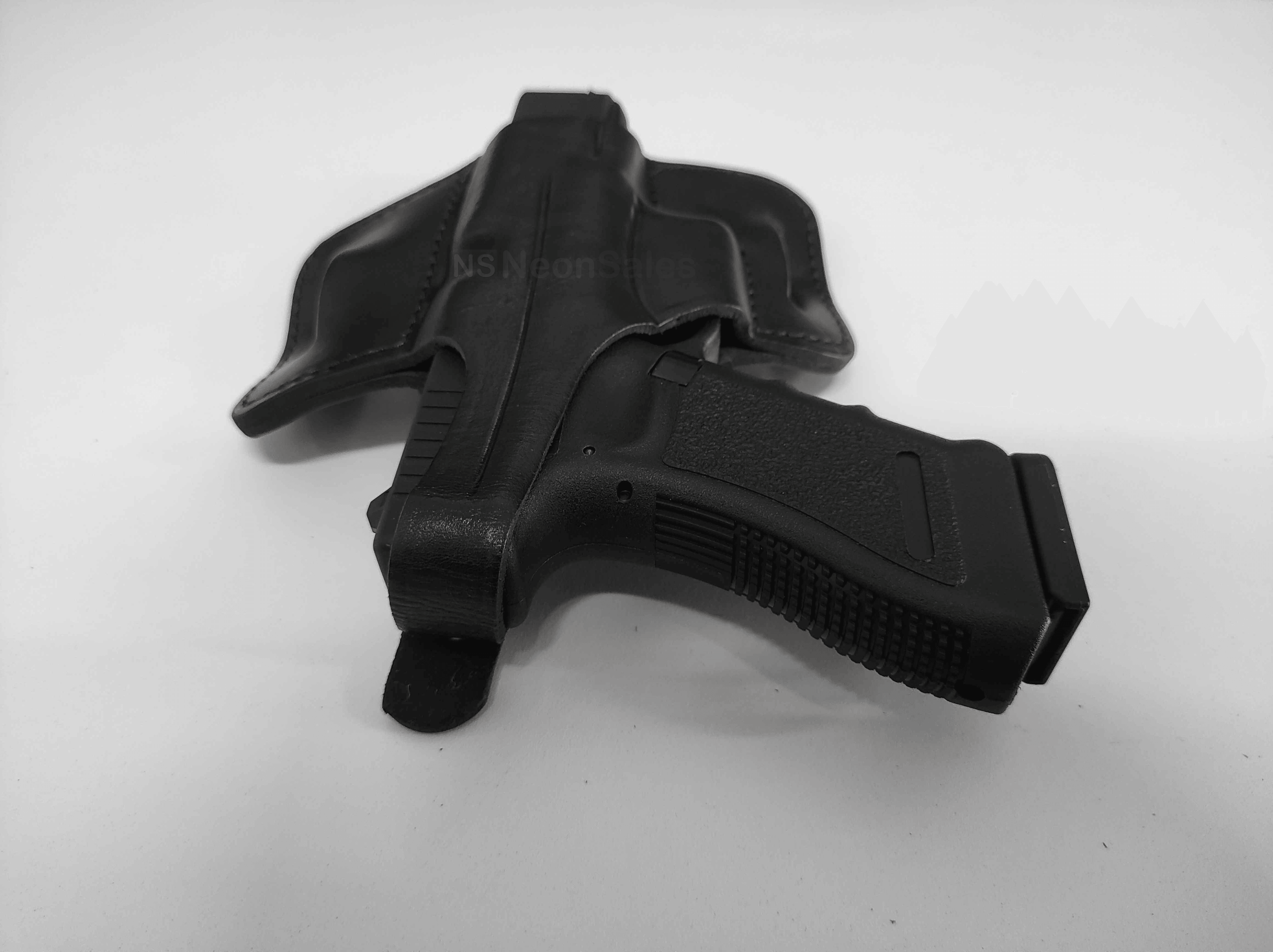 EL PASO HARD LEATHER BIKINI HOLSTER, GLOCK 17/19 - Tophatter's Army Deals HOLSTERS & BAGS - Tophatter Daily Deals