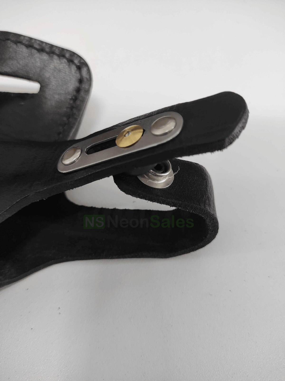 EL PASO HARD LEATHER BIKINI HOLSTER, GLOCK 17/19 - Tophatter's Army Deals HOLSTERS & BAGS - Tophatter Daily Deals