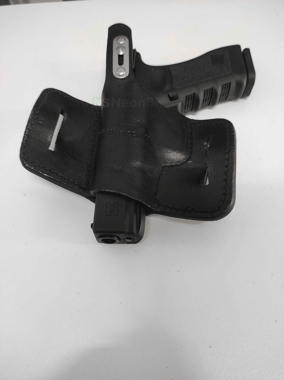EL PASO HARD LEATHER BIKINI HOLSTER, GLOCK 17/19 - Tophatter's Army Deals HOLSTERS & BAGS - Tophatter Daily Deals