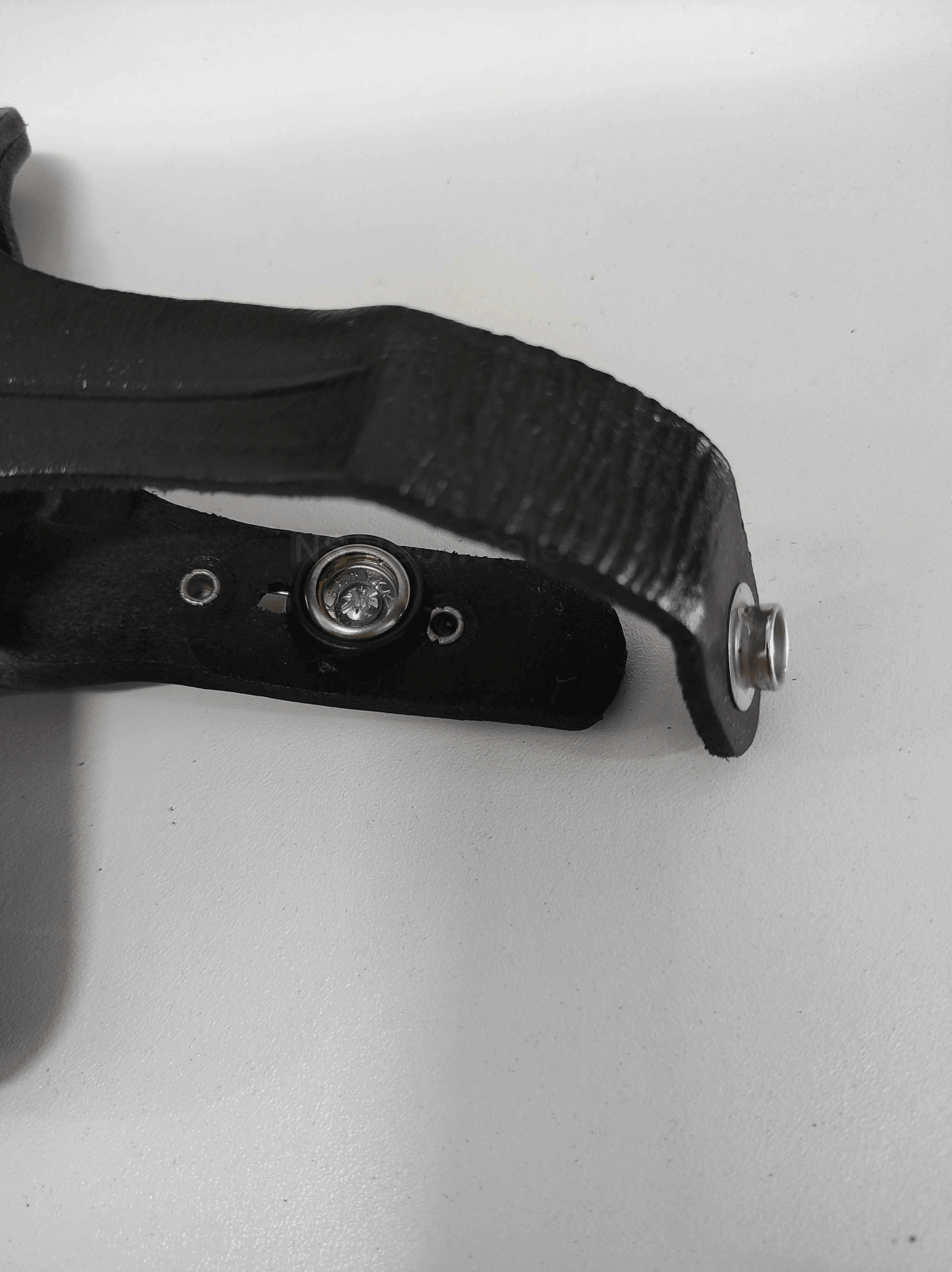 EL PASO HARD LEATHER BIKINI HOLSTER, GLOCK 17/19 - Tophatter's Army Deals HOLSTERS & BAGS - Tophatter Daily Deals