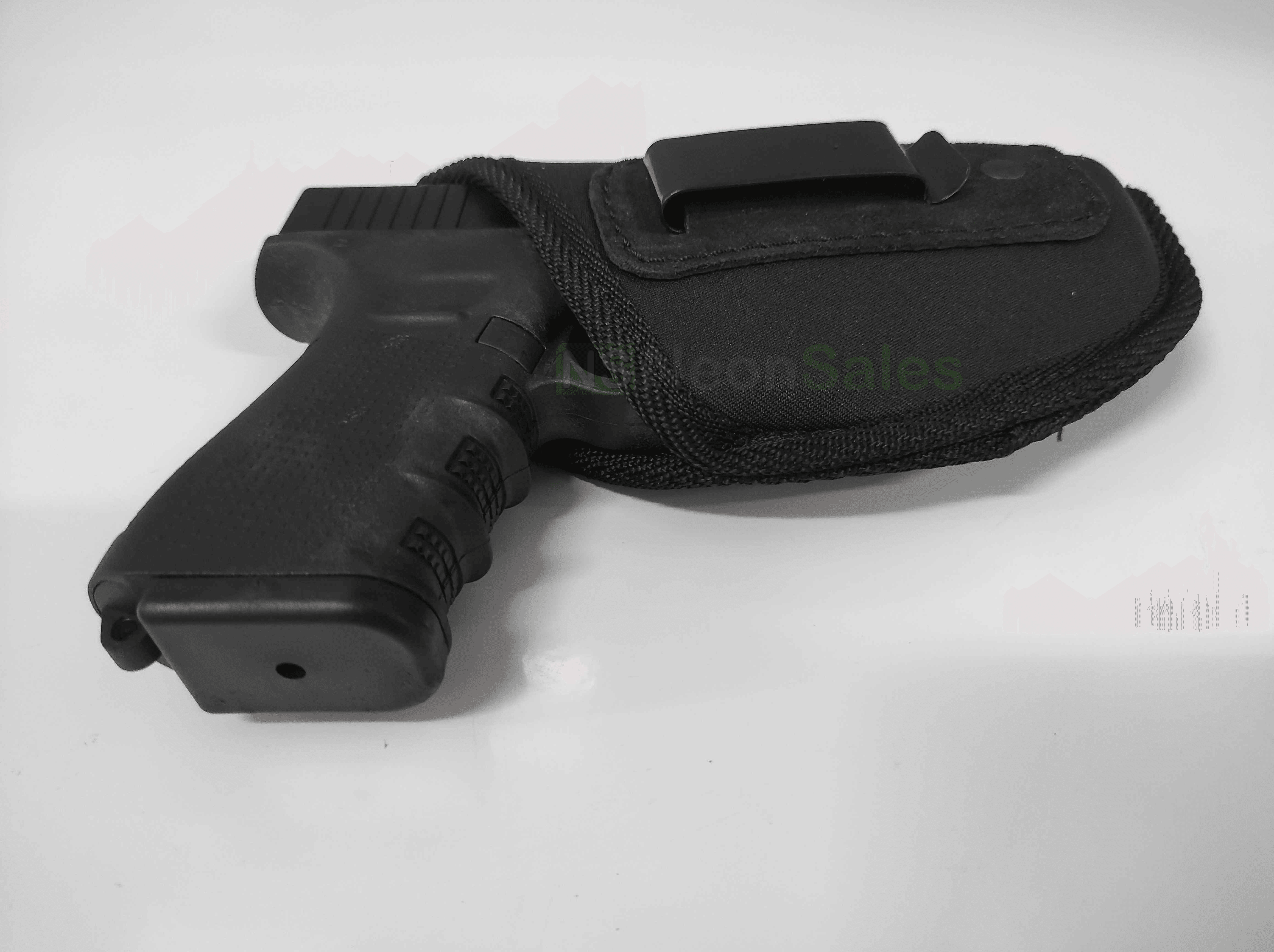 EL PASO NEOPRENE CLIP-ON (IWB) - MEDIUM RAIL - Tophatter's Army Deals HOLSTERS & BAGS - Tophatter Daily Deals