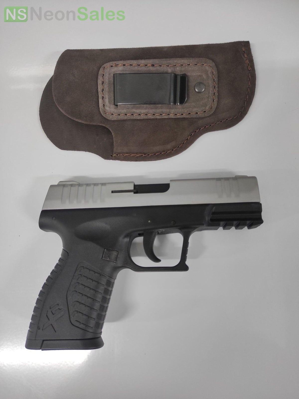 EL PASO SUEDE CLIP-ON (IWB) - MEDIUM RAIL - Tophatter's Army Deals HOLSTERS & BAGS - Tophatter Daily Deals