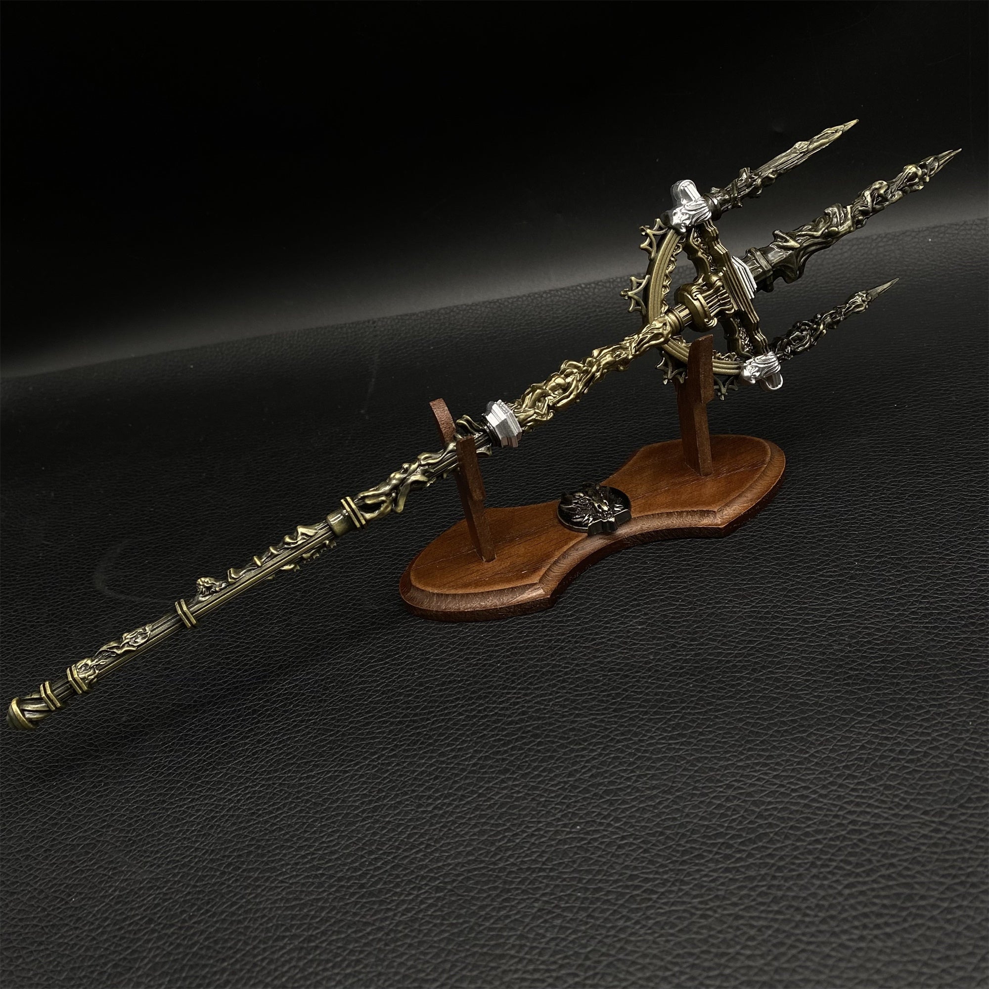 Metal ER Swords Metal Weapons Mini Replica 32 Options Mohgwyn's Sacred Spear & Oak Wood Stand - Tophatter Daily Deals