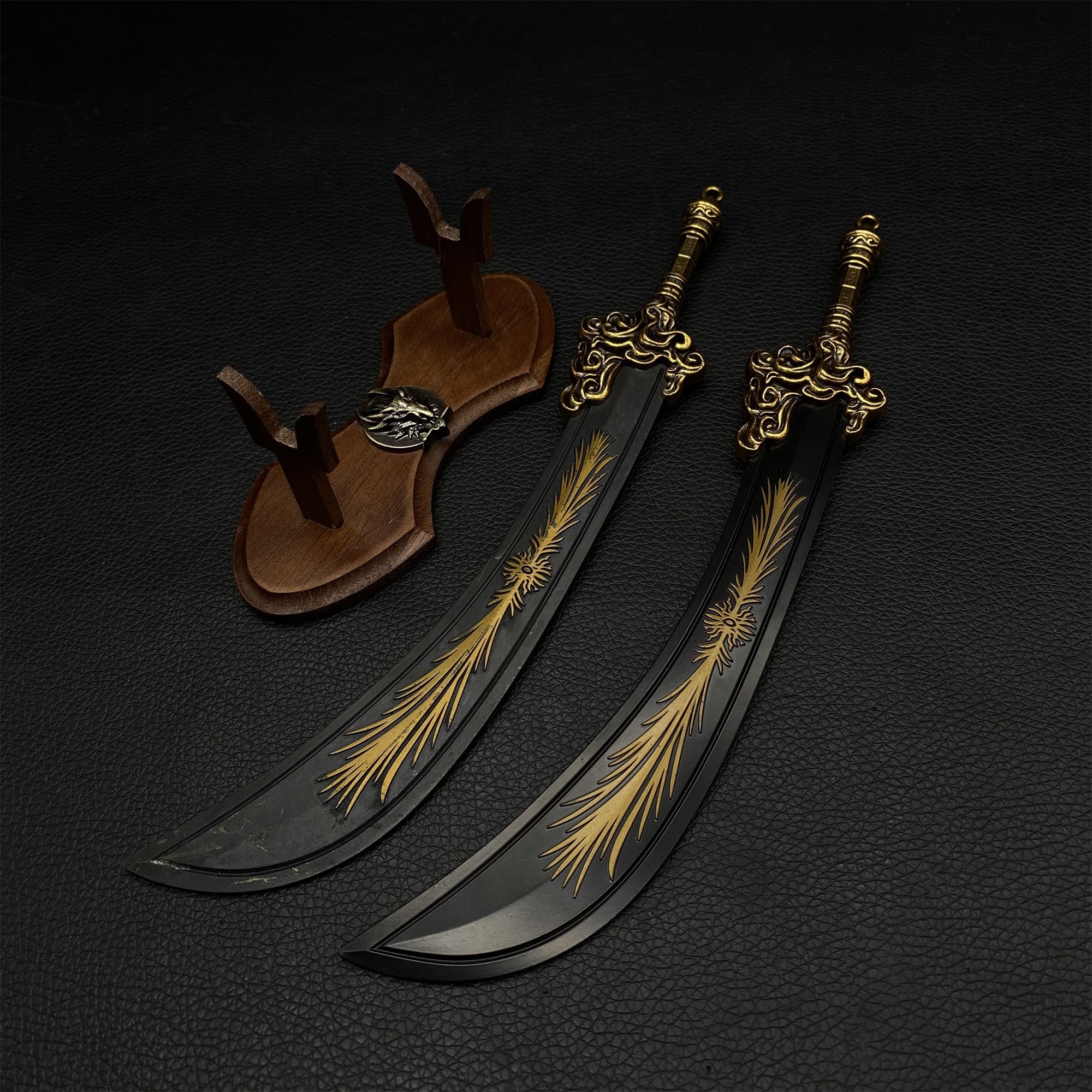 Metal ER Swords Metal Weapons Mini Replica 32 Options Starscourge Greatsword A Pair & Oak Wood Stand - Tophatter Daily Deals