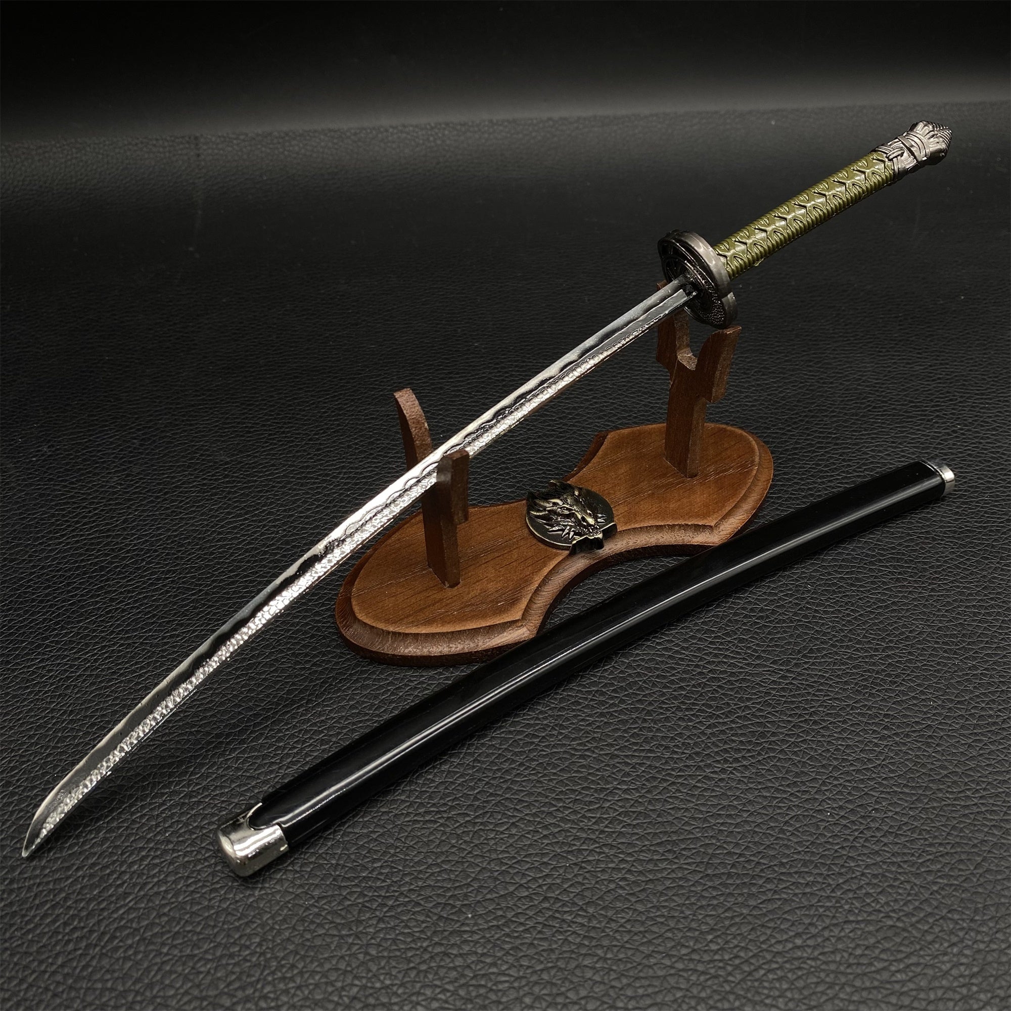 Metal ER Swords Metal Weapons Mini Replica 32 Options Moonveil Katana & Oak Wood Stand - Tophatter Daily Deals
