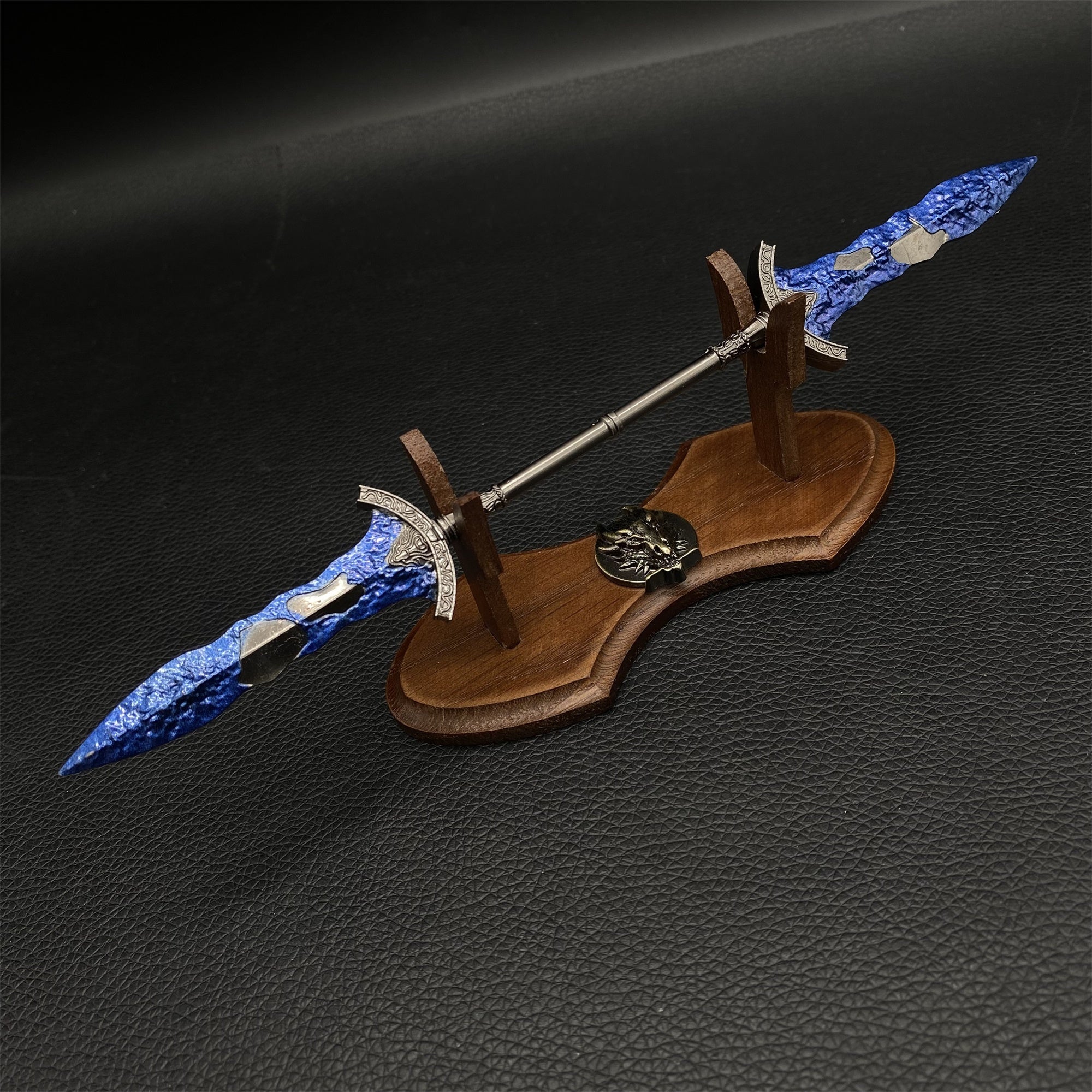 Metal ER Swords Metal Weapons Mini Replica 32 Options Gargoyle's Twinblade & Oak Wood Stand - Tophatter Daily Deals