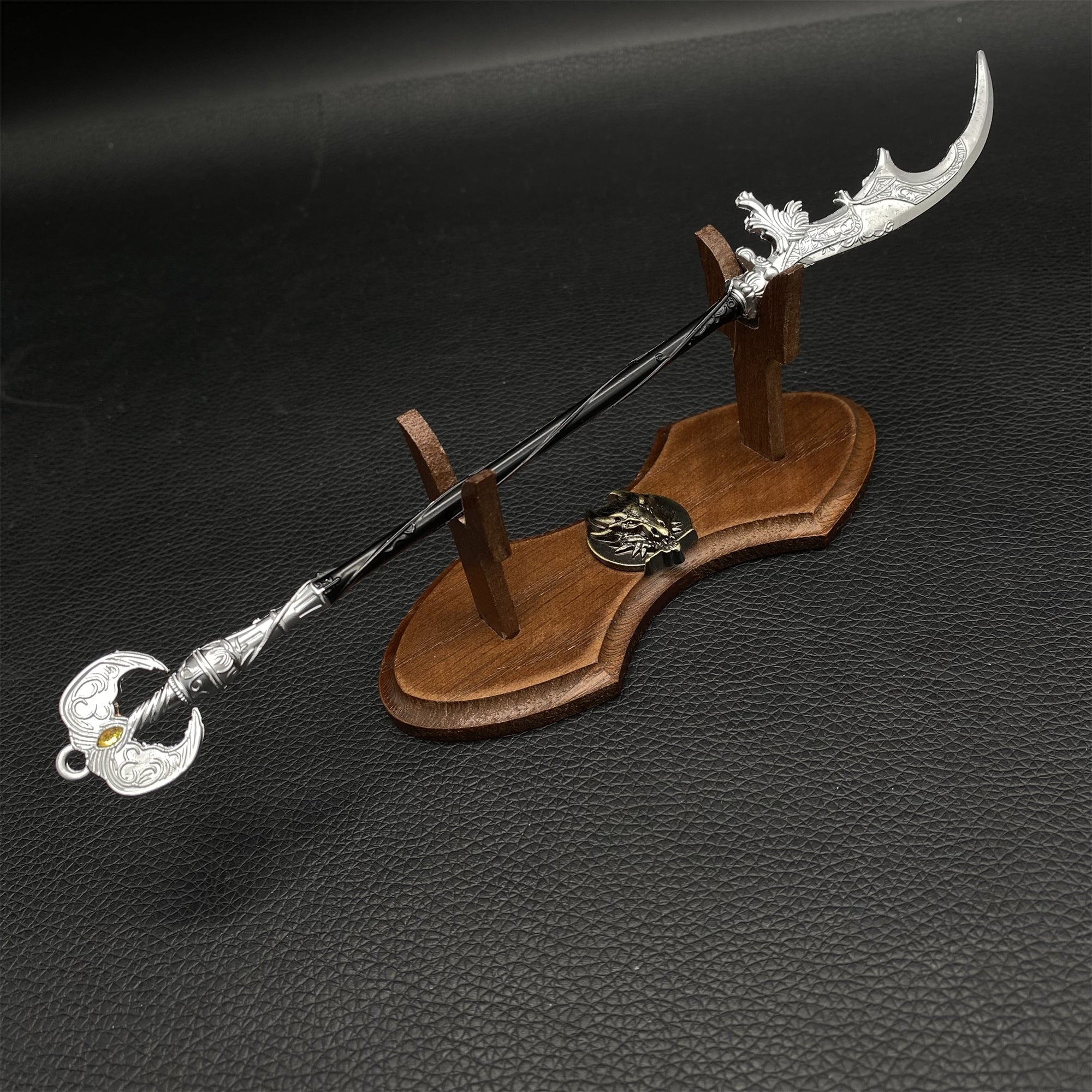 Metal ER Swords Metal Weapons Mini Replica 32 Options Loretta's War Sickle & Oak Wood Stand - Tophatter Daily Deals