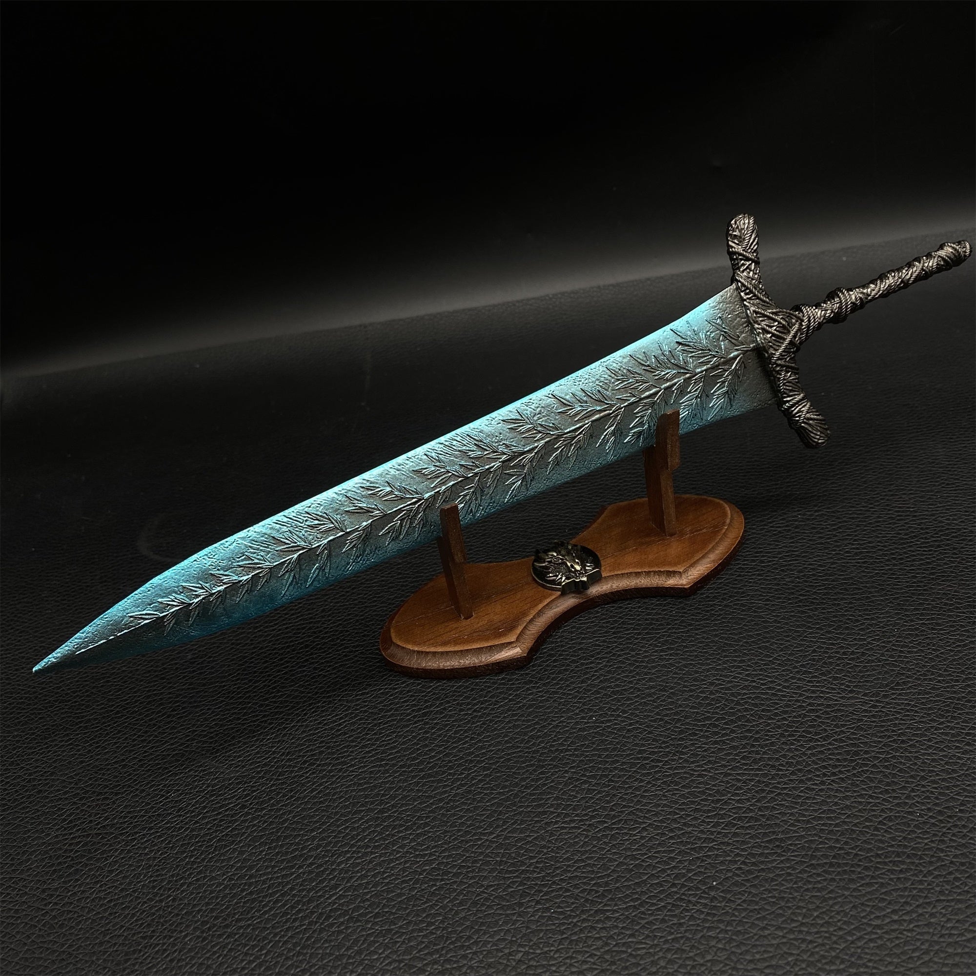 Metal ER Swords Metal Weapons Mini Replica 32 Options 30CM Dark Moonlight & Oak Wood Stand - Tophatter Daily Deals