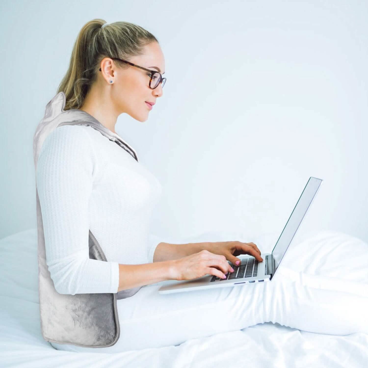 Electric Heating Wrap for Neck Shoulder Health & Wellness - Tophatter Daily Deals