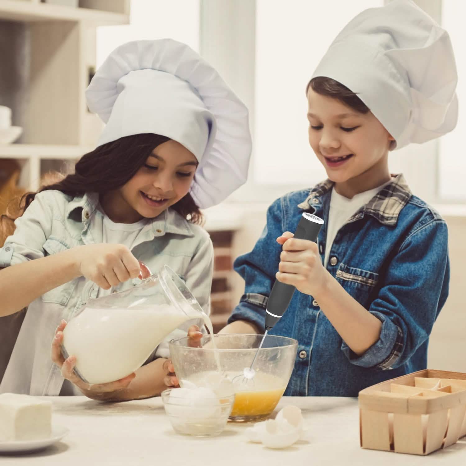 Electric Milk Frother with 2 Whisk Heads Kitchen Tools & Gadgets - Tophatter Daily Deals