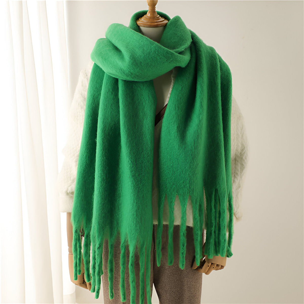 Soft Women’s Scarf - Oversized Fringed Cashmere For Winter Green - Tophatter Daily Deals