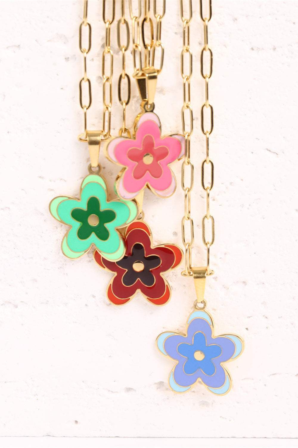 Flower Pendant Stainless Steel Necklace Necklaces - Tophatter Daily Deals