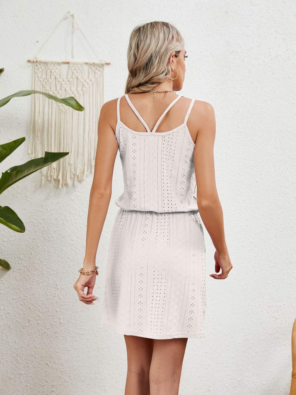 Eyelet Scoop Neck Sleeveless Dress Casual Dresses - Tophatter Daily Deals